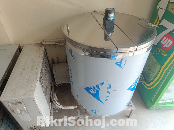 300 Litre Milk Chiller Machine. ৩০০ লিটার দুধের চিলার